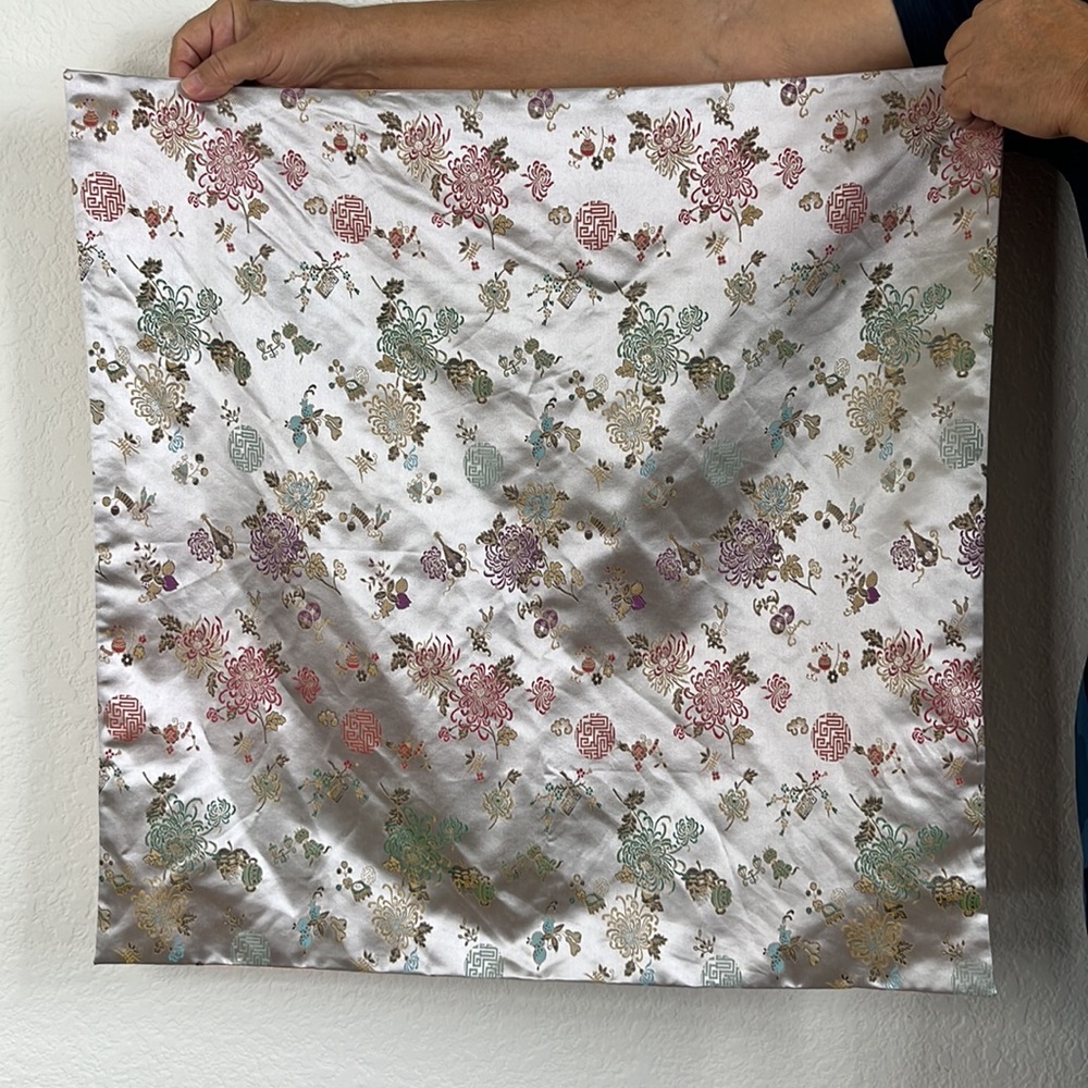 VTG Chinese Silk Floral Panel Tapestry